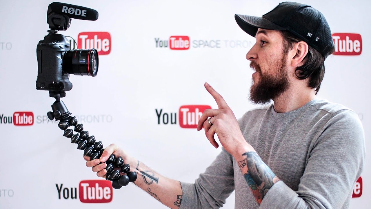 Labor retirada pelo Qué cámaras usan los YouTubers más famosos en 2018? - Vloggeros